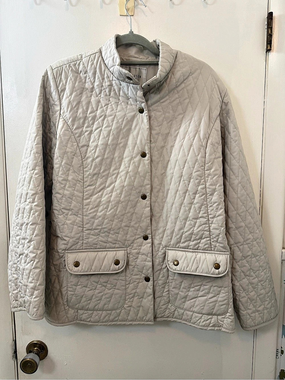 Van Heusen Quilted Jacket in Cream Size Large
